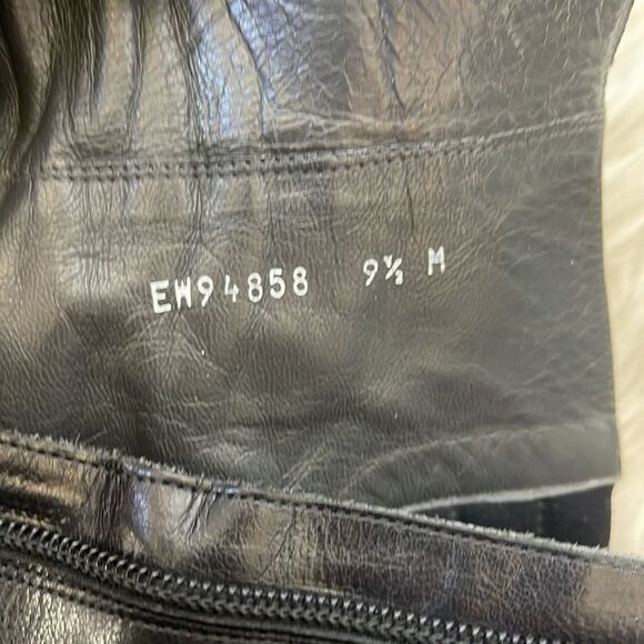 Stuart Weitzman Buckeroo Black Leather Buckle Trim High Heeled Boots Sz 9.5 - Picture 6 of 8